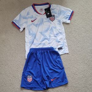 Nike United States Soccer Federation 2025 Home Soccer Kids Kit Size 22